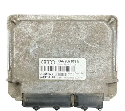 Volkswagen Golf IV Engine control unit/module 06A906019E