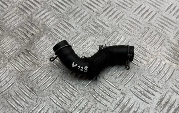 Toyota Corolla Verso AR10 Breather hose/pipe 122610R010 9046623003