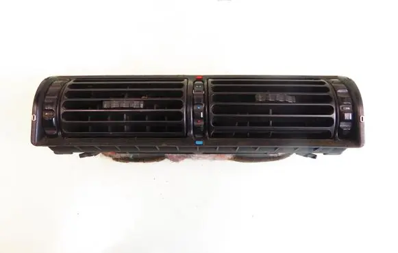 BMW 5 E34 Dashboard side air vent grill/cover trim 8390314