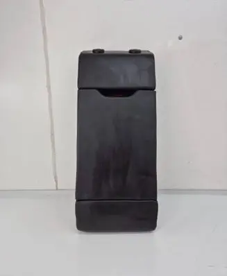 Porsche Macan (95B) Rear seat armrest 