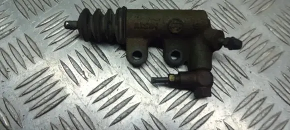 Toyota Yaris Verso Clutch release bearing slave cylinder 