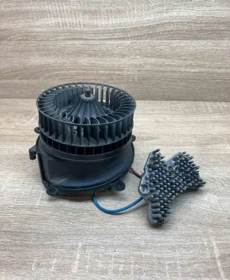 Mercedes-Benz C W202 Heater fan/blower 2028207310 9140010347