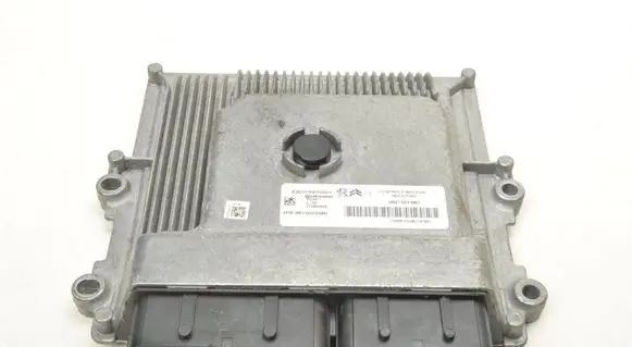 Peugeot 2008 II Engine control unit/module ECU 9821501480
