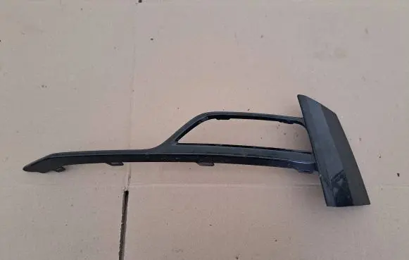 BMW i3 Rear bumper trim bar molding 36196843