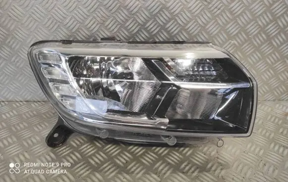 Dacia Sandero Headlight/headlamp 260106417R 14102020 400111234