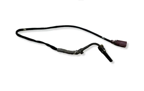 Volkswagen Jetta VI Exhaust gas temperature sensor 03L906088J