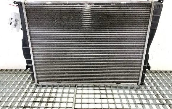 BMW 3 E90 E91 Coolant radiator 