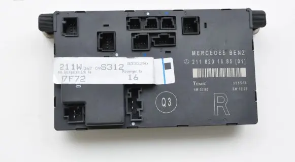 Mercedes-Benz E W211 Door control unit/module 2118201685