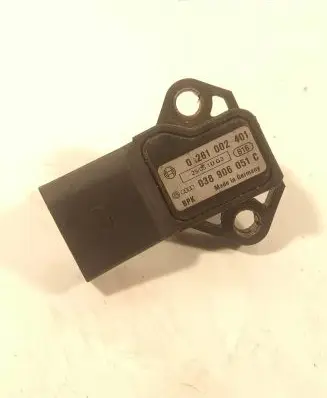 Volkswagen Touran I Air pressure sensor 038906051C 29051DG3 0281002401