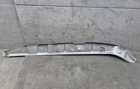 Audi Q7 4M Fender trim (molding) 4M0821111
