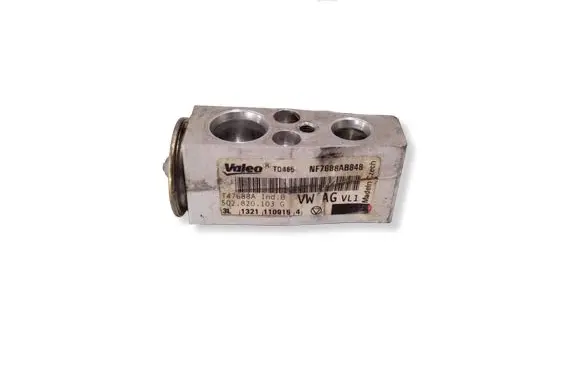 Audi A3 S3 8V Air conditioning (A/C) expansion valve 5Q0820679D