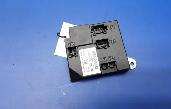 Mercedes-Benz E W211 Central body control module 2115455332