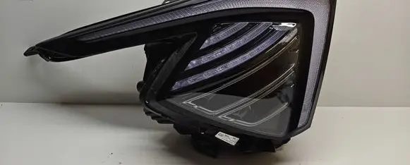 KIA Sportage Headlight/headlamp 92102R2150 K125