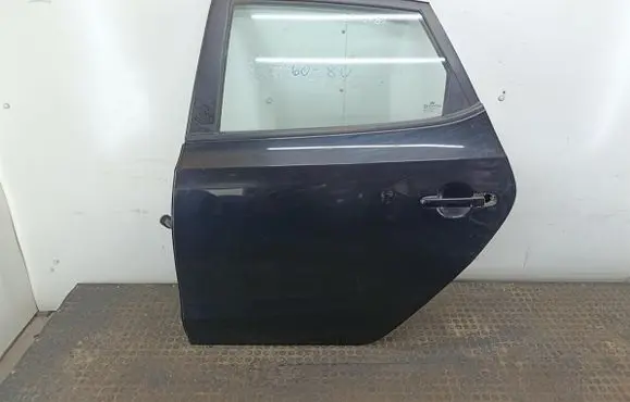 Hyundai i30 Rear door 