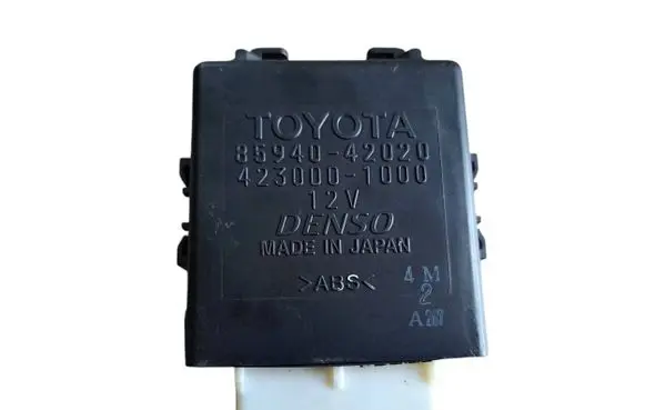 Toyota RAV 4 (XA30) Window wiper relay 8594042020