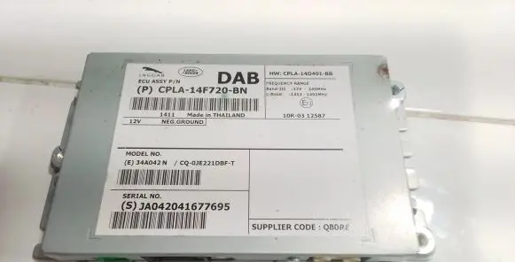 Jaguar XF Front wiper blade arm CPLA14F720BN CPLA14D401BB