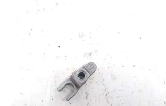 Opel Insignia A Fuel Injector clamp holder 82546 054849