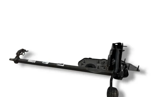 Peugeot 2008 II Brake pedal 9824807580