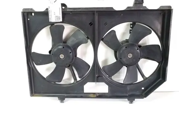 Nissan X-Trail T30 Radiator cooling fan shroud 