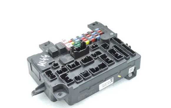 Mitsubishi Outlander Fuse box set 8637A865