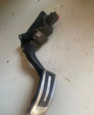 Volkswagen Polo VI Accelerator throttle pedal 2Q1723503 C22174A1 X52C0