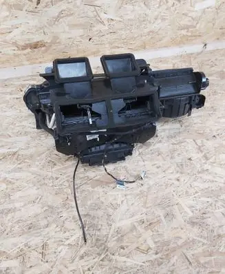 BMW 1 E81 E87 Interior heater climate box assembly 985326F 985325B