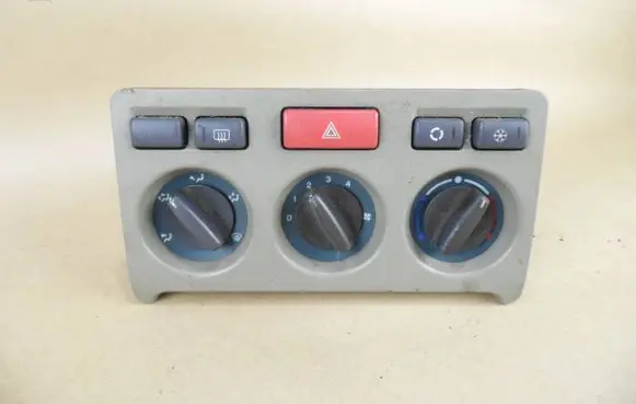 Land Rover Freelander Climate control/heater control trim 