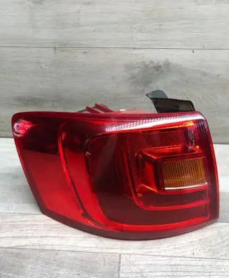 Volkswagen Jetta VI Rear/tail lights 5C6945095