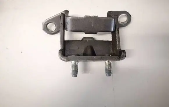 Nissan X-Trail T32 Rear door lower hinge 
