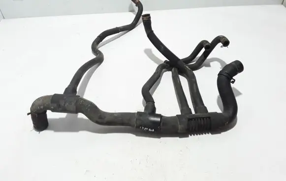 Opel Vivaro Engine coolant pipe/hose 8200817132