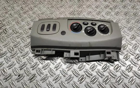 Renault Trafic II (X83) Climate control unit 8200004603