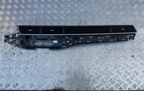 Audi Q7 4M Dash center air vent grill 4M1820902AM