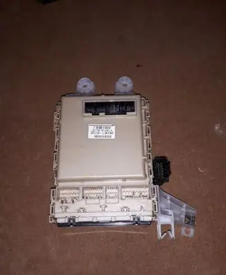 Toyota Verso Fuse box set 827300F300A