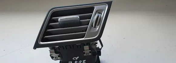 Mercedes-Benz E A207 Dashboard side air vent grill/cover trim
