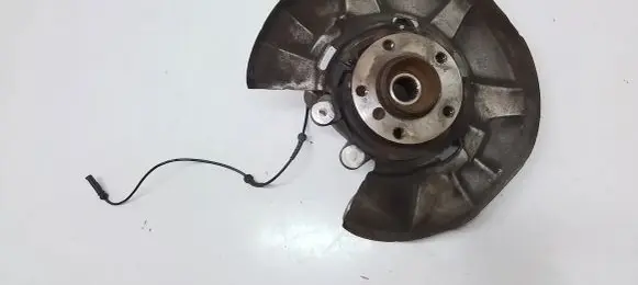 BMW 7 F01 F02 F03 F04 Rear wheel hub 6797448