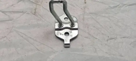 BMW 3 G20 G21 Rear door lock loop/hook striker 7498893