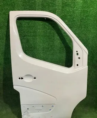 Renault Master III Front door