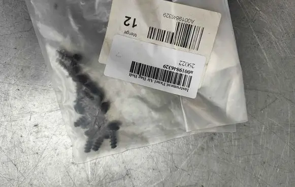Mercedes-Benz CLA C117 X117 W117 Nuts/bolts A0019846329