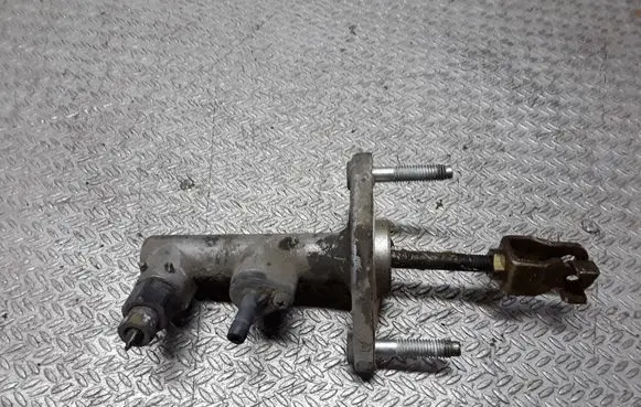 Clutch master cylinder
