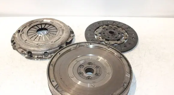 Volvo V70 Clutch set kit BG916477CA BG917550CA BG917563CA