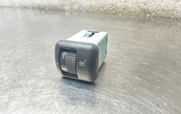 Opel Zafira A Seat heating switch 24438250 15400M222 501899