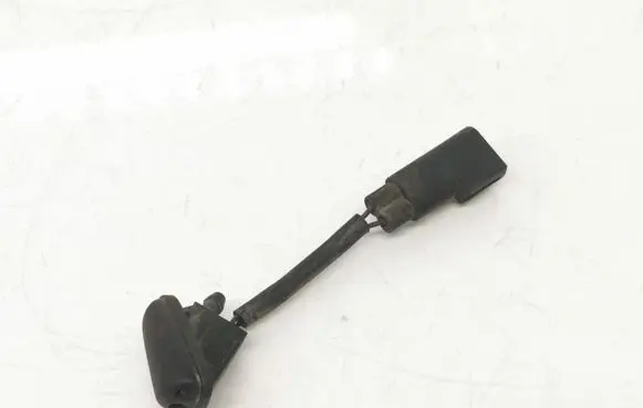 Ford Focus Windshield washer spray nozzle 4M5117666A