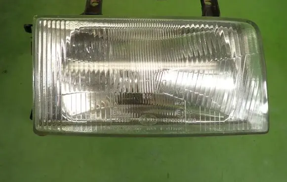 Volkswagen Transporter - Caravelle T4 Headlight/headlamp 7R0144438