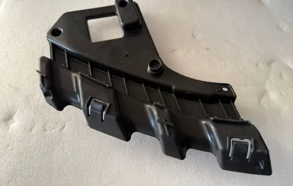 Tesla Model Y Headlight/headlamp mounting bracket 24546182