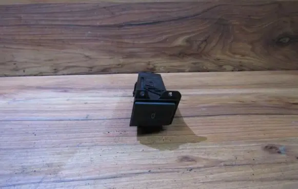 Ford Mondeo Mk III Cup holder 4s7113564b d1b1a