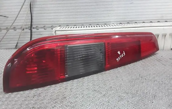 Ford Focus Rear/tail lights 4M5113N004C