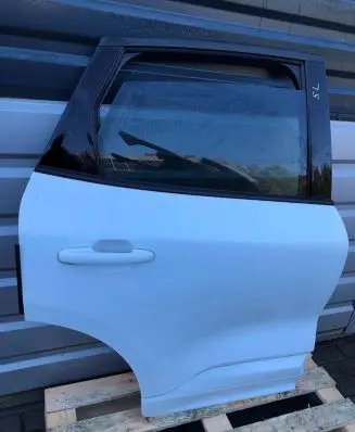 Ford Kuga III Rear door