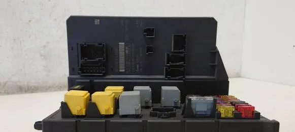 Mercedes-Benz Sprinter W906 SAM control unit A9065454301 A9069006801 9065454301