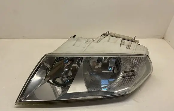 Skoda Octavia Mk2 (1Z) Headlight/headlamp 1Z1941015 VP4SHX13006AAG