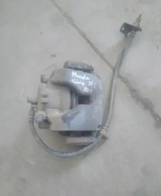 Honda Civic IX Front brake caliper
